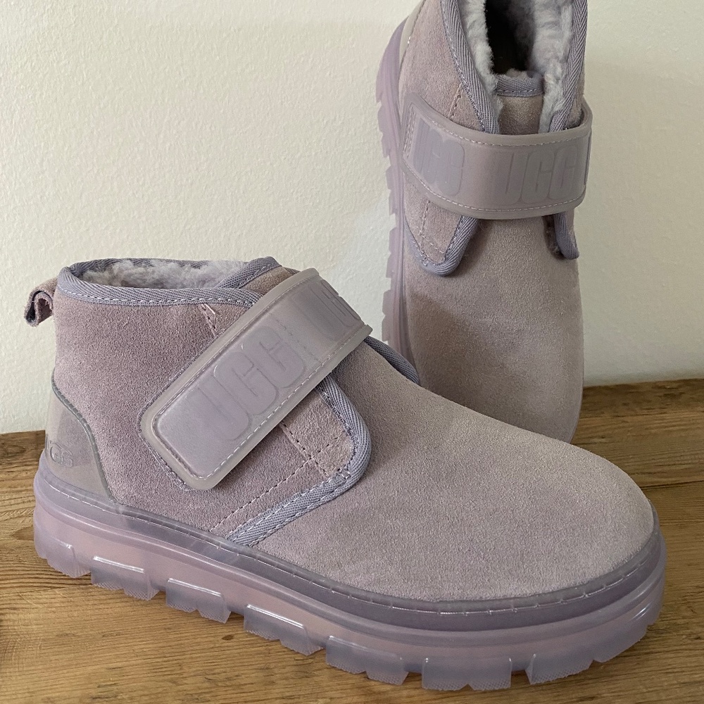 NWOT Ugg Boots size 7